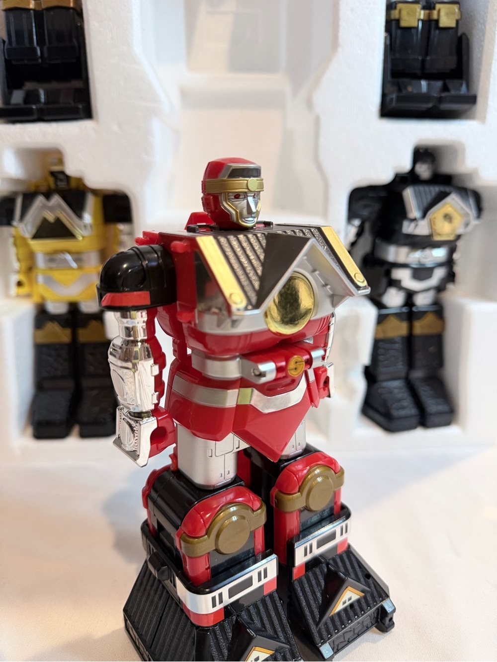 Power Ranger Megazord Deluxe Shogun Toy - Red Blue Pink Gold Black - Picture 5 of 14